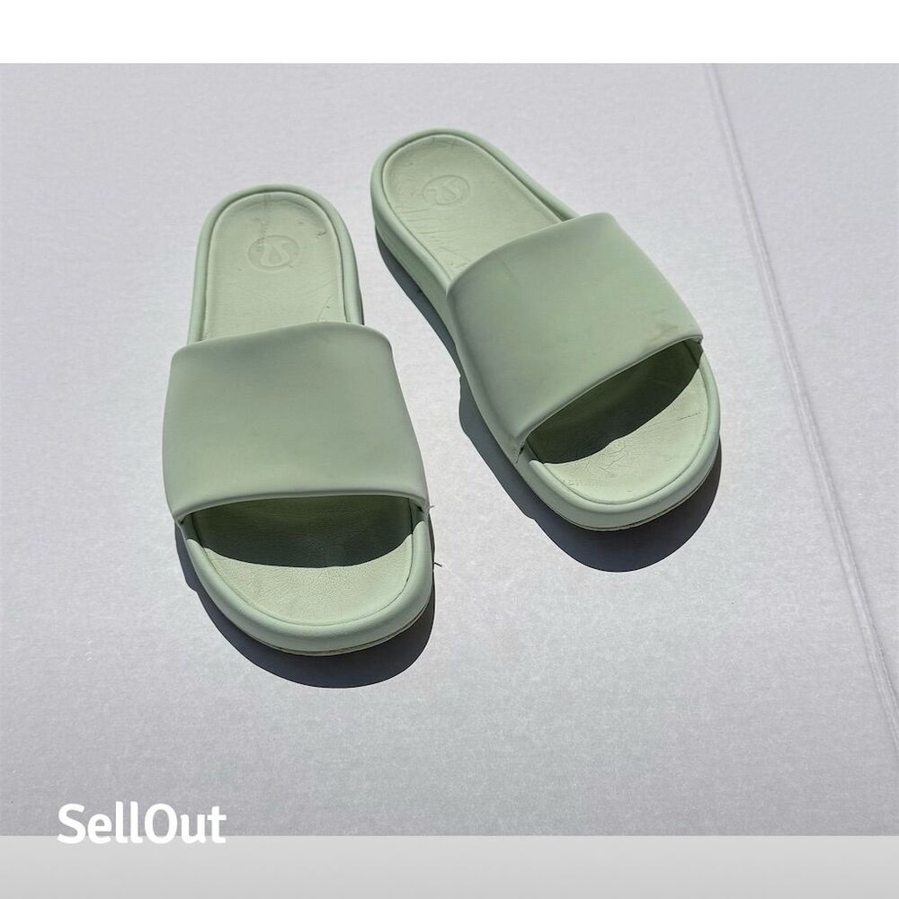Lululemon Men’s Restfeel Slide Sandals Size 9 Green Casual Summer